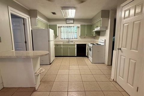 Villa ou maison à vendre à Bunnell, Floride: 4 chambres, 154.87 m2 № 1827673 - photo 6
