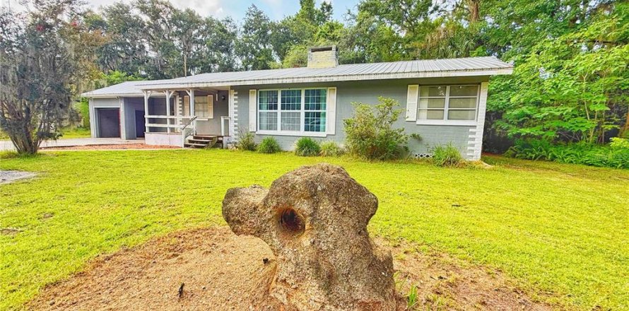 Villa ou maison à Bunnell, Floride 4 chambres, 154.87 m2 № 1827673