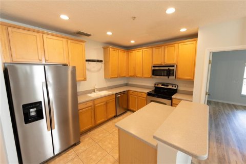 Townhouse in Orlando, Florida 3 bedrooms, 166.3 sq.m. № 2227201 - photo 14