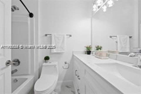 Adosado en alquiler en Weston, Florida, 3 dormitorios, 156.17 m2 № 1952095 - foto 16