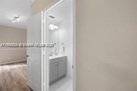 Adosado en alquiler en Weston, Florida, 3 dormitorios, 156.17 m2 № 1952095 - foto 18