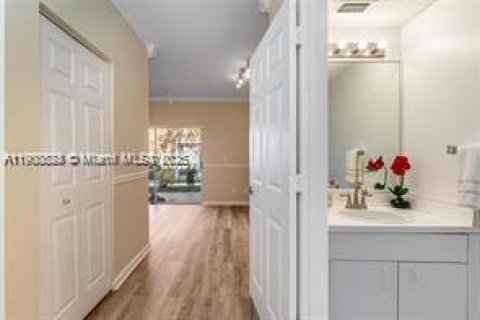 Adosado en alquiler en Weston, Florida, 3 dormitorios, 156.17 m2 № 1952095 - foto 17