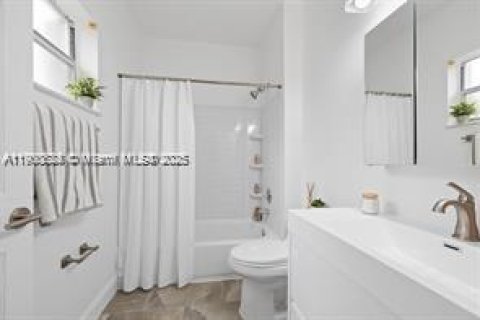 Adosado en alquiler en Weston, Florida, 3 dormitorios, 156.17 m2 № 1952095 - foto 11