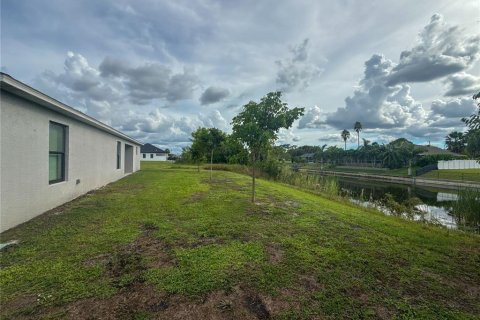 Casa en venta en Cape Coral, Florida, 3 dormitorios, 139.54 m2 № 2381222 - foto 17