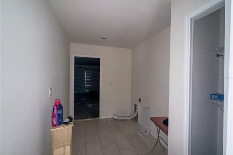 Casa en venta en Cape Coral, Florida, 3 dormitorios, 139.54 m2 № 2381222 - foto 13