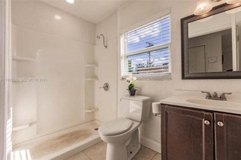 Casa en venta en Lauderhill, Florida, 4 dormitorios, 141.21 m2 № 1988327 - foto 28