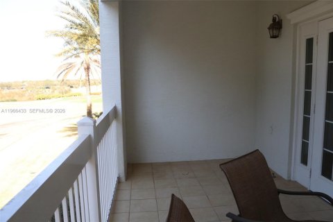 Condominio en venta en Kissimmee, Florida, 3 dormitorios № 2029063 - foto 5