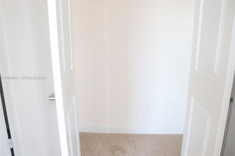 Condominio en venta en Kissimmee, Florida, 3 dormitorios № 2029063 - foto 8