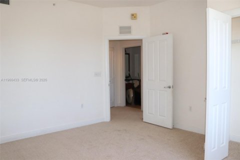 Condominio en venta en Kissimmee, Florida, 3 dormitorios № 2029063 - foto 14