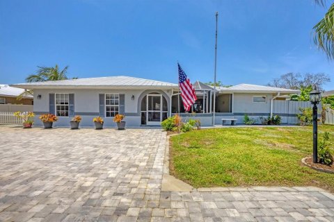 House in Nokomis, Florida 3 bedrooms, 261.43 sq.m. № 1775714 - photo 4