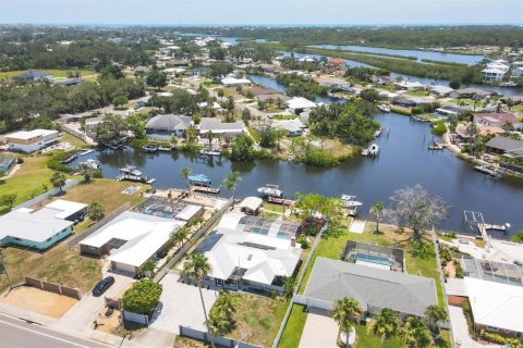 House in Nokomis, Florida 3 bedrooms, 261.43 sq.m. № 1775714 - photo 2