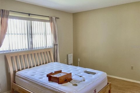 Villa ou maison à louer à Bradenton, Floride: 2 chambres, 78.22 m2 № 2427448 - photo 10