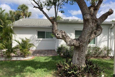 Villa ou maison à louer à Bradenton, Floride: 2 chambres, 78.22 m2 № 2427448 - photo 17