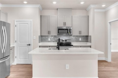 House in Plant City, Florida 3 bedrooms, 168.43 sq.m. № 2200196 - photo 12