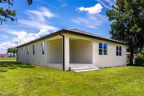 House in Plant City, Florida 3 bedrooms, 168.43 sq.m. № 2200196 - photo 30