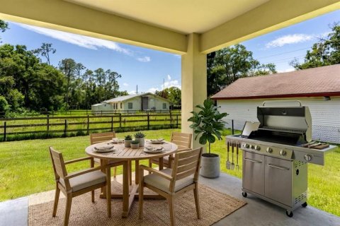 House in Plant City, Florida 3 bedrooms, 168.43 sq.m. № 2200196 - photo 28
