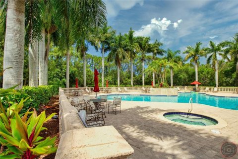 Снять в аренду виллу или дом в Венеция, Флорида 2 спальни, 128.67м2, № 1810762 - фото 2