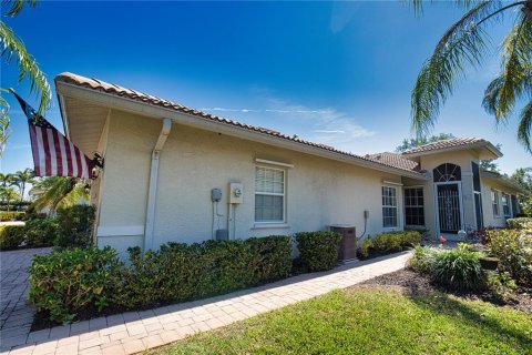 Снять в аренду виллу или дом в Венеция, Флорида 2 спальни, 128.67м2, № 1810762 - фото 5