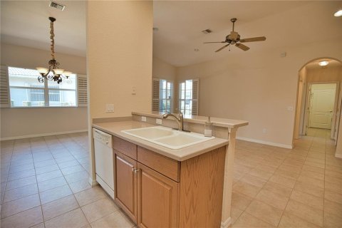 Снять в аренду виллу или дом в Венеция, Флорида 2 спальни, 128.67м2, № 1810762 - фото 14