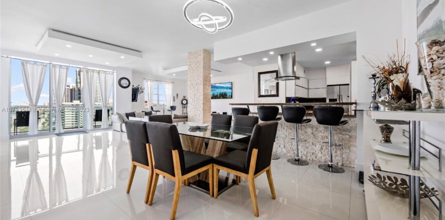 Condo à Hollywood, Floride, 3 chambres № 1694194