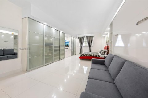 Copropriété à louer à Hollywood, Floride: 3 chambres, 178.93 m2 № 1694194 - photo 19