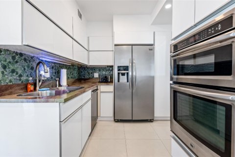 Copropriété à louer à Hollywood, Floride: 3 chambres, 178.93 m2 № 1694194 - photo 9