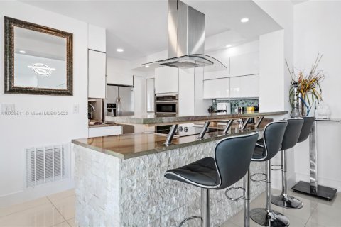 Copropriété à louer à Hollywood, Floride: 3 chambres, 178.93 m2 № 1694194 - photo 6