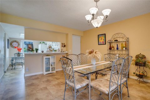 Condo in Oldsmar, Florida, 2 bedrooms  № 2202628 - photo 7