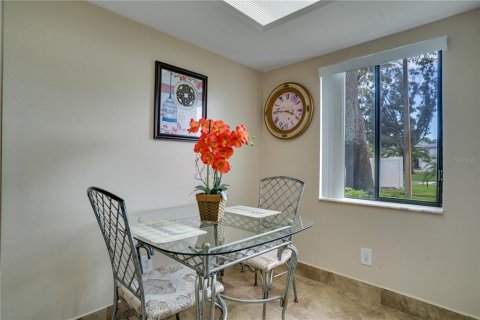 Condo in Oldsmar, Florida, 2 bedrooms  № 2202628 - photo 10