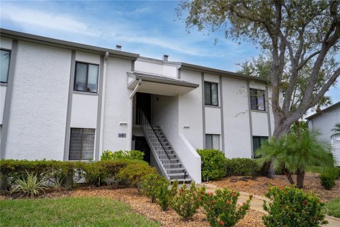 Condo in Oldsmar, Florida, 2 bedrooms № 2202628