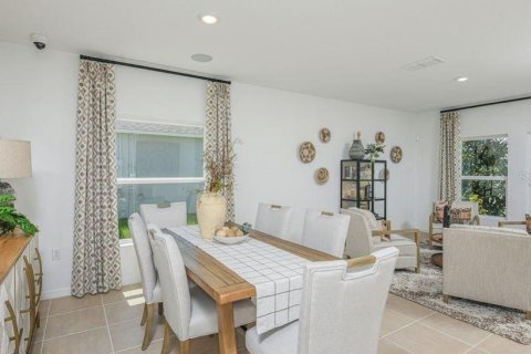 House in Auburndale, Florida 4 bedrooms, 183.39 sq.m. № 1687724 - photo 14