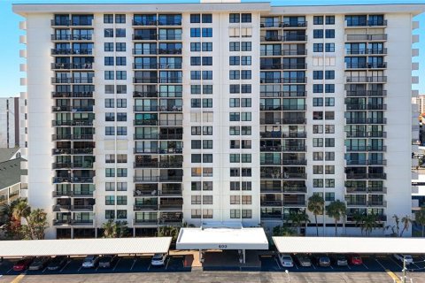 Condominio en venta en Clearwater, Florida, 2 dormitorios, 115.2 m2 № 1526899 - foto 1