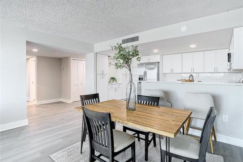 Condominio en venta en Clearwater, Florida, 2 dormitorios, 115.2 m2 № 1526899 - foto 17