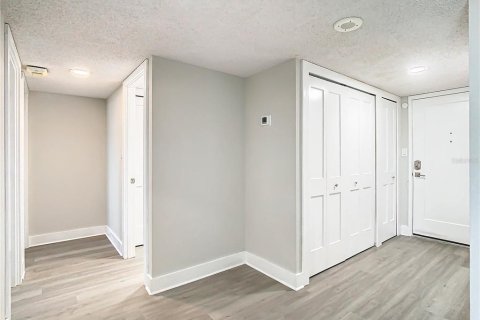 Condominio en venta en Clearwater, Florida, 2 dormitorios, 115.2 m2 № 1526899 - foto 4