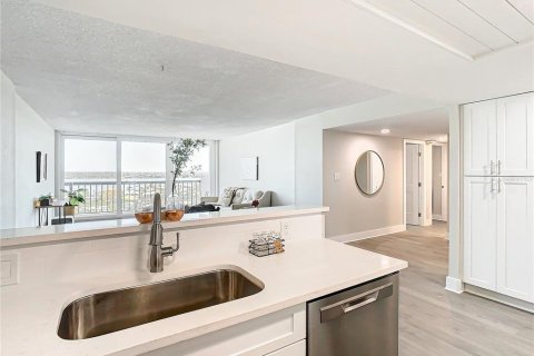 Condominio en venta en Clearwater, Florida, 2 dormitorios, 115.2 m2 № 1526899 - foto 11
