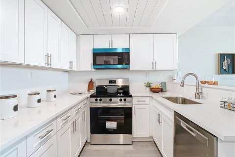 Condominio en venta en Clearwater, Florida, 2 dormitorios, 115.2 m2 № 1526899 - foto 9