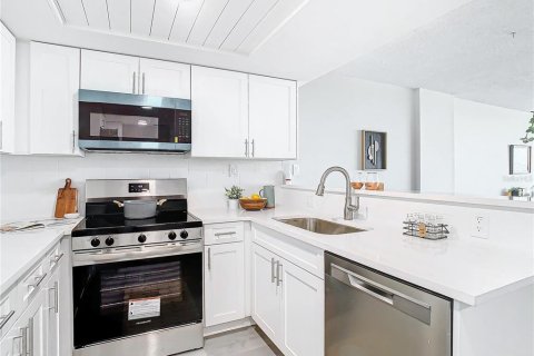 Condominio en venta en Clearwater, Florida, 2 dormitorios, 115.2 m2 № 1526899 - foto 10