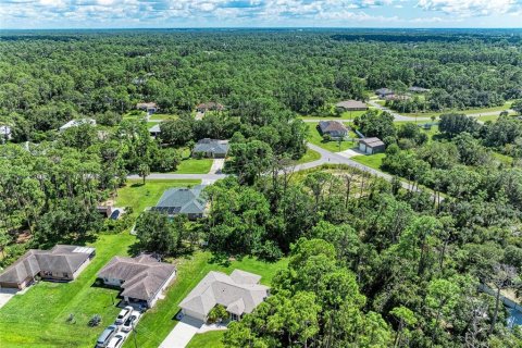 Terreno en venta en North Port, Florida № 2165710 - foto 17
