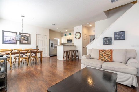 Townhouse in Kissimmee, Florida 4 bedrooms, 157.38 sq.m. № 1734120 - photo 22