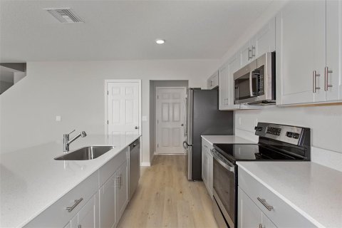 Villa ou maison à vendre à Zephyrhills, Floride: 5 chambres, 268.3 m2 № 1853144 - photo 5
