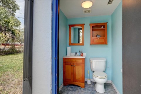 Commercial property in Sebastian, Florida № 1163273 - photo 1