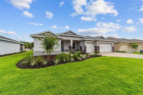 House in Ocala, Florida 2 bedrooms, 199 sq.m. № 1904553 - photo 4