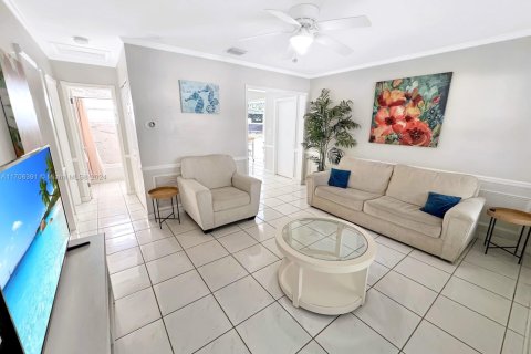 House in Fort Lauderdale, Florida 2 bedrooms, 81.57 sq.m. № 1935879 - photo 12