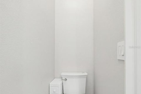 Купить виллу или дом в Брэндон, Флорида 14 комнат, 310.29м2, № 2234334 - фото 18