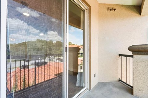 Condo in Lutz, Florida, 1 bedroom  № 2147562 - photo 23