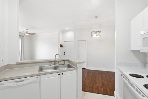 Condo in Lutz, Florida, 1 bedroom  № 2147562 - photo 25