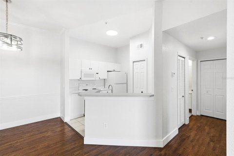 Condo in Lutz, Florida, 1 bedroom  № 2147562 - photo 18
