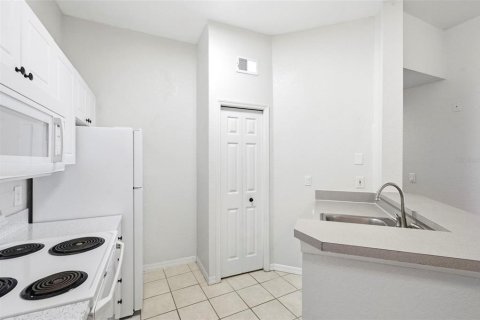 Condo in Lutz, Florida, 1 bedroom  № 2147562 - photo 27