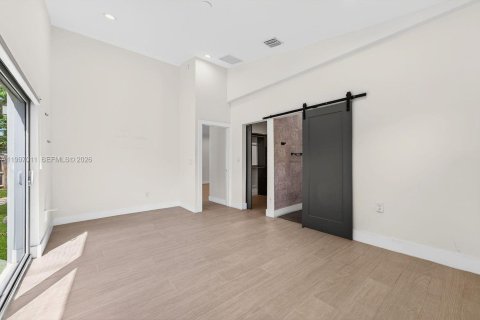 House in Fort Lauderdale, Florida 3 bedrooms, 163.79 sq.m. № 2059022 - photo 19