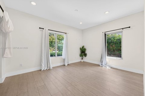 House in Fort Lauderdale, Florida 3 bedrooms, 163.79 sq.m. № 2059022 - photo 14